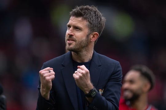 Michael Carrick và 8 bài toán chiến lược khi chính thức dẫn dắt Manchester United
