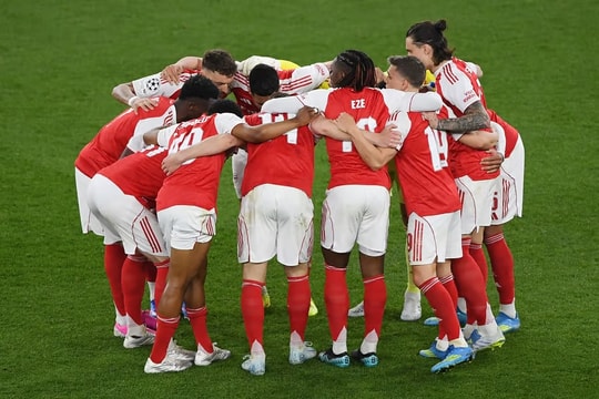 Nhân viên Arsenal bất bình vì mức phí 859 bảng để dự chung kết Champions League
