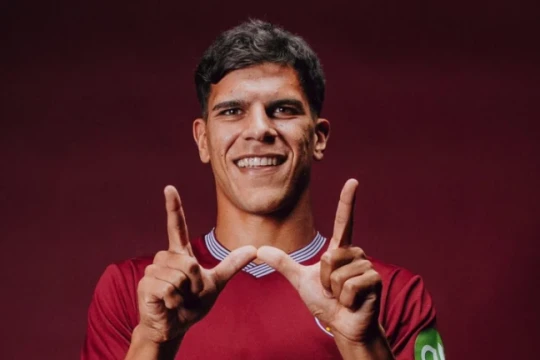 Arsenal đại chiến PSG vì Mateus Fernandes, Chelsea săn đón "người nhện" Mike Maignan