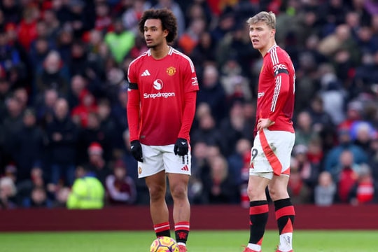 Manchester United thanh lý Zirkzee và Hojlund: Bài toán sửa lỗi 108 triệu bảng