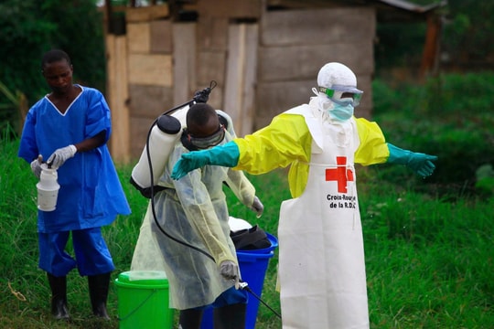 WHO tuyên bố tình trạng khẩn cấp quốc tế về dịch Ebola