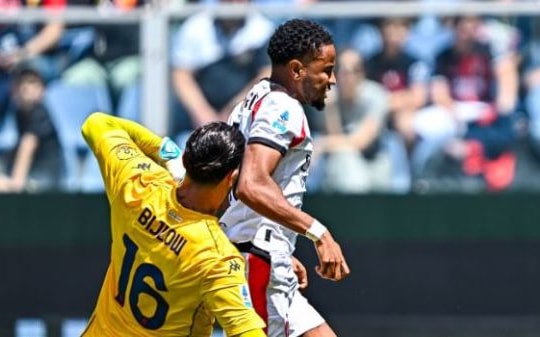 Milan hạ Genoa 2-1: Nkunku và Pulisic giúp Rossoneri rộng cửa dự Champions League