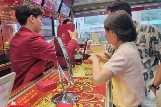 Giá vàng hôm nay 19/5/2026: Giá vàng SJC, nhẫn 9999 và vàng thế giới ngày mới
