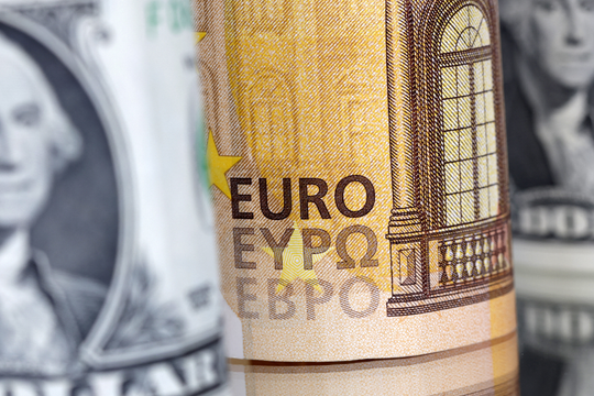 Đồng Euro có thể tăng mạnh lên 1,23 USD nhờ dòng vốn phòng hộ 214 tỷ USD