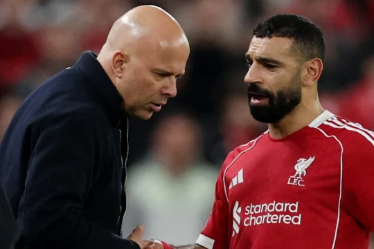 Quyền uy của Arne Slot: Liverpool cần gạch tên Mohamed Salah để lập lại trật tự