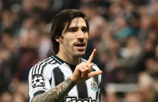 MU chiêu mộ Sandro Tonali: Lời giải hoàn hảo cho bài toán hậu Casemiro tại Old Trafford