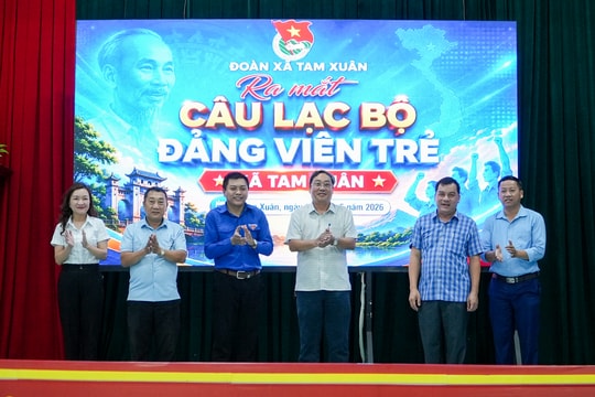 Tiếp lửa lý tưởng đảng viên trẻ