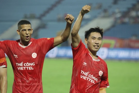 Thể Công Viettel có thể về sân Mỹ Đình và kỷ lục thẻ phạt tại V-League