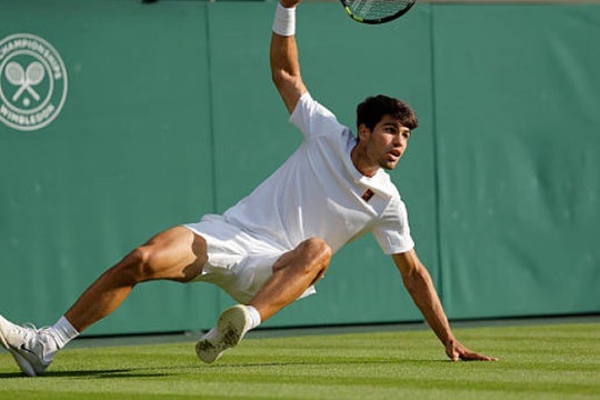 Carlos Alcaraz chính thức rút lui khỏi Wimbledon 2026 vì chấn thương dai dẳng