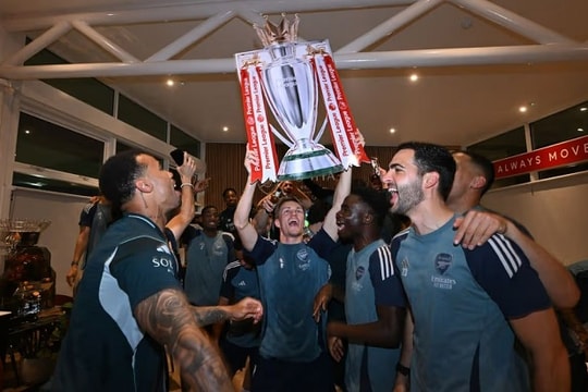 Arsenal vô địch Ngoại hạng Anh: Kỷ lục doanh thu 770 triệu bảng và kỷ nguyên mới