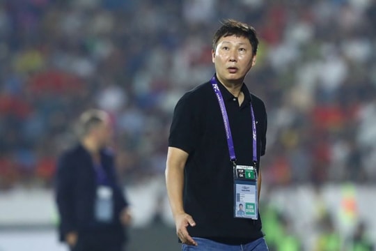 Tin bóng đá Việt Nam 21/5: Nam Định thanh lý 4 ngoại binh, HLV Kim Sang-sik lo lịch thi đấu