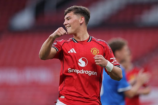 Man Utd và kế hoạch cho mượn Shea Lacey: Bước đệm để mài giũa báu vật Old Trafford