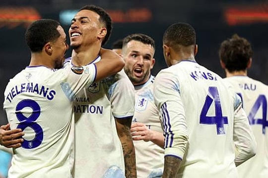 Unai Emery lập kỷ lục vĩ đại, Aston Villa vô địch Europa League sau 44 năm chờ đợi