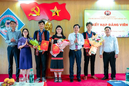 Khơi dậy lý tưởng trong học sinh dân tộc thiểu số