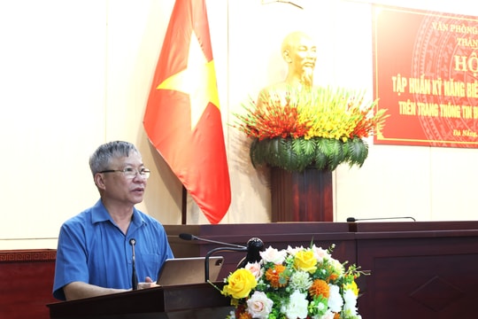 Tập huấn kỹ năng viết tin, bài trên Trang thông tin điện tử Đoàn đại biểu Quốc hội và HĐND thành phố