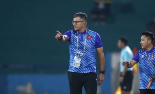HLV Roland đặt mục tiêu đưa U17 Việt Nam tạo địa chấn lịch sử tại U17 World Cup 2026