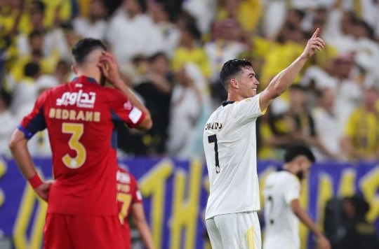 Ronaldo lập cú đúp đẳng cấp, đưa Al Nassr lên ngôi vô địch Saudi Pro League sau 6 năm