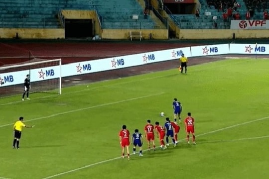 Xuân Tiến lập siêu phẩm volley cứu Thể Công Viettel khỏi trận thua trước PVF-CAND