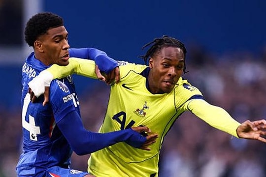 Ngoại hạng Anh hạ màn: Tottenham đua trụ hạng, Liverpool nín thở giành vé Champions League