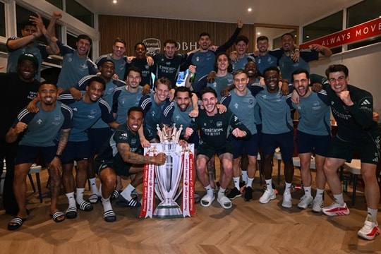 Arsenal thiết lập kỷ lục doanh thu 770 triệu bảng sau chức vô địch Ngoại hạng Anh