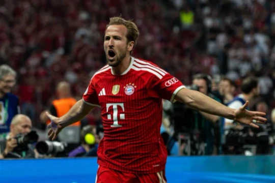 Harry Kane lập hat-trick siêu hạng giúp Bayern Munich vô địch DFB-Pokal sau 4 năm chờ đợi