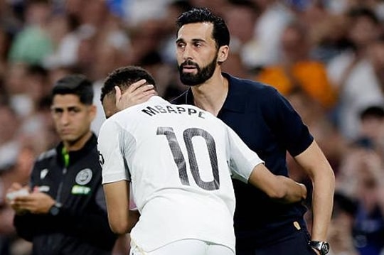 Alvaro Arbeloa và đoạn kết đầy ẩn số tại Real Madrid sau chiến thắng 4-2