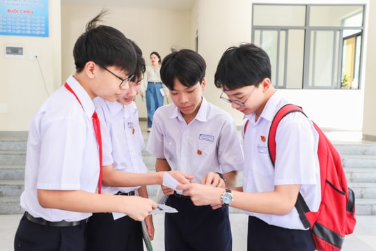 Đề Toán tuyển sinh lớp 10 ở Đà Nẵng bám sát ôn tập, tăng cường phân loại học sinh