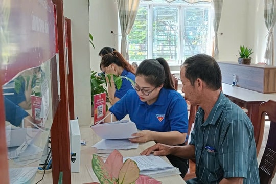 Bảo đảm quyền lợi cho người hoạt động không chuyên trách