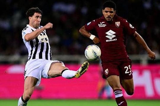 Juventus đánh mất vé Champions League sau trận hòa kịch tính trước Torino