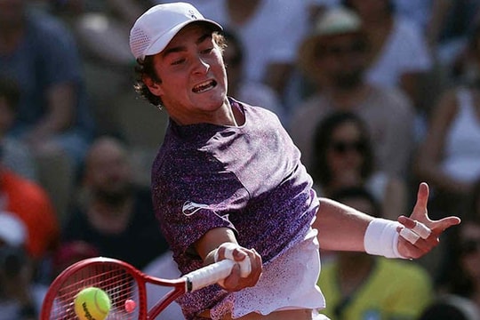 Thần đồng Fonseca rực sáng tại Roland Garros, Taylor Fritz nhận cú sốc bị loại sớm