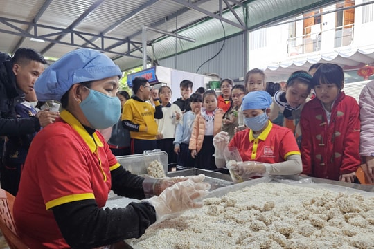 “Điểm chạm” văn hóa của du khách