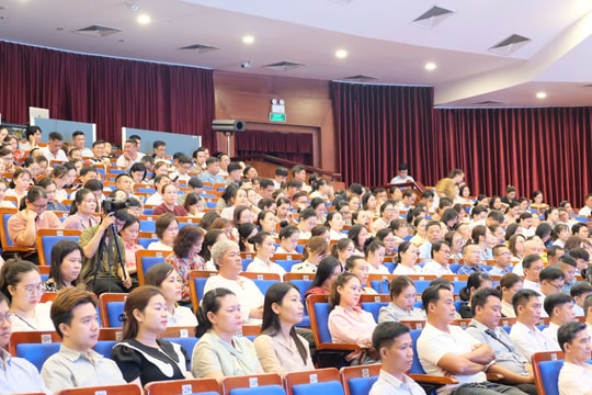 Bồi dưỡng kiến thức về văn hóa và con người xứ Quảng
