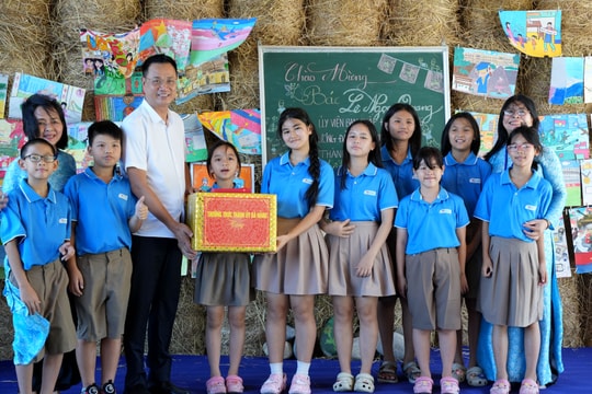 Bí thư Thành ủy Đà Nẵng Lê Ngọc Quang thăm Trường Tiểu học, THCS và THPT Hy Vọng