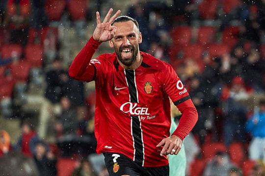 Real Madrid thay đổi chiến lược: 3 ngôi sao La Liga đủ sức giúp Jose Mourinho tái thiết