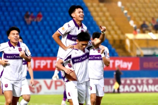 V-League 2025/26: Cuộc chiến sinh tồn nghẹt thở của 5 đội bóng ở 'sân khấu tử thần'