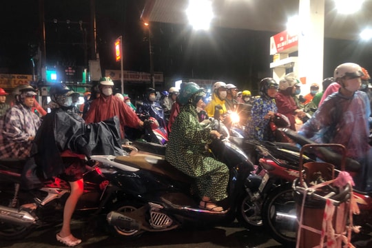 Bảng giá xăng dầu hôm nay 28/5/2026 tại Petrolimex, PVOIL Mipec, GIANGNAMPETROL tại Đà Nẵng