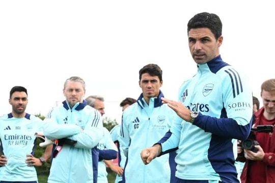 Carlos Cuesta: Từ cộng sự của Arteta đến cuộc cách mạng trẻ nhất Serie A