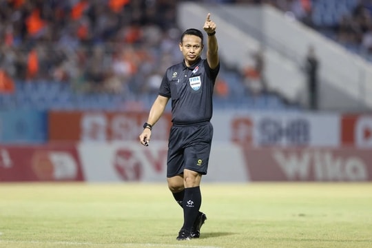 Trọng tài FIFA Malaysia điều hành trận HAGL đấu Hà Nội tại vòng 25 V-League 2025/26
