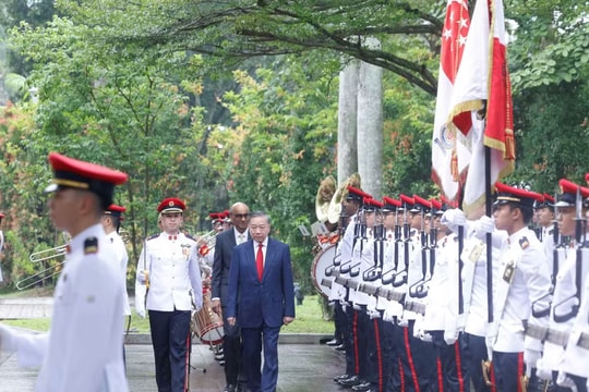 Lễ đón Tổng Bí thư, Chủ tịch nước Tô Lâm và Phu nhân thăm cấp Nhà nước tới Cộng hòa Singapore
