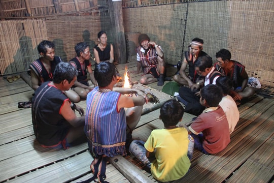 Sử thi Tây Nguyên - Ngọn lửa huyền thoại