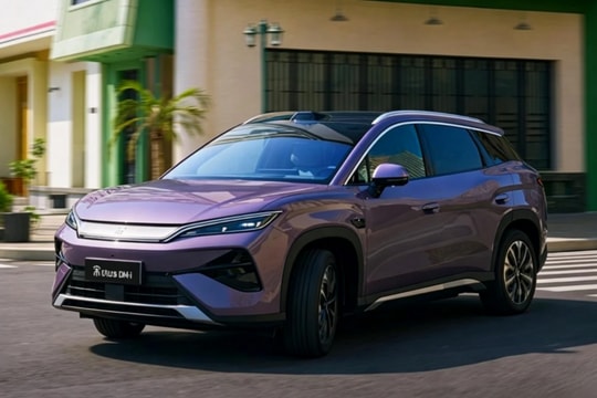 BYD Song Ultra DM-i: SUV PHEV hạng B đi được 310 km điện, giá từ 453 triệu đồng