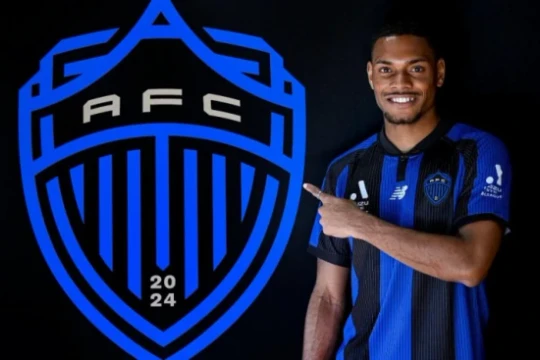 Hà Nội FC chiêu mộ trung vệ Daniel Hall: Điểm tựa thép từ A-League cho mục tiêu vô địch