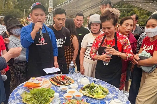 Độc đáo lễ hội cá chuồn