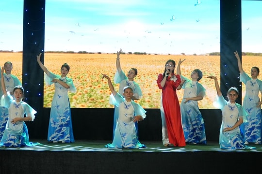 Hội thi “Tiếng hát công nhân, viên chức, người lao động” xã Chiên Đàn
