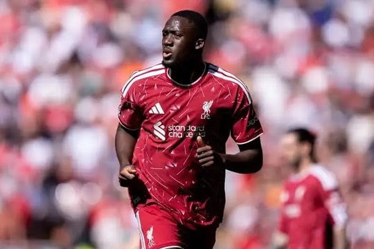 5 ứng viên thay thế Ibrahima Konate tại Liverpool: Từ Gleison Bremer đến Jarell Quansah