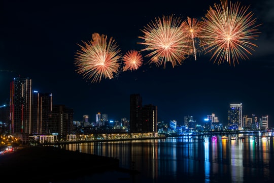 [Video] Visitors dazzled by DIFF 2026 opening night