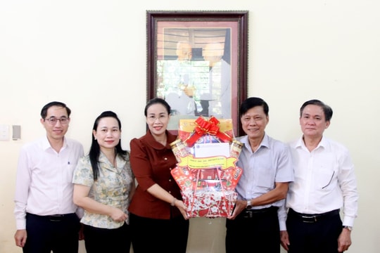 Người cao tuổi là vốn quý của gia đình và xã hội