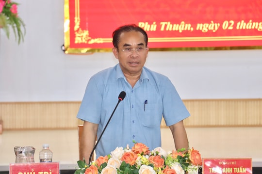 Phó Chủ tịch UBND thành phố Trần Anh Tuấn: Xã Phú Thuận cần rà soát toàn diện nhu cầu đầu tư các trường học