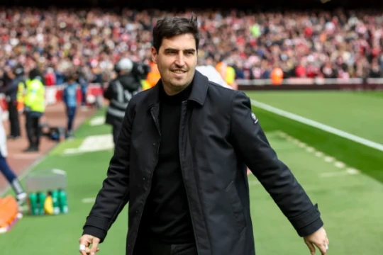 Andoni Iraola và triết lý pressing: Sứ mệnh tái sinh 'ngọn lửa' rực lửa tại Anfield