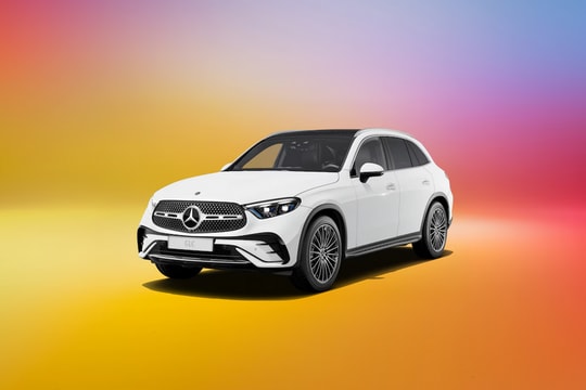 Mercedes-Benz GLC SUV thuần điện: Sạc siêu nhanh 22 phút, tầm vận hành 700 km